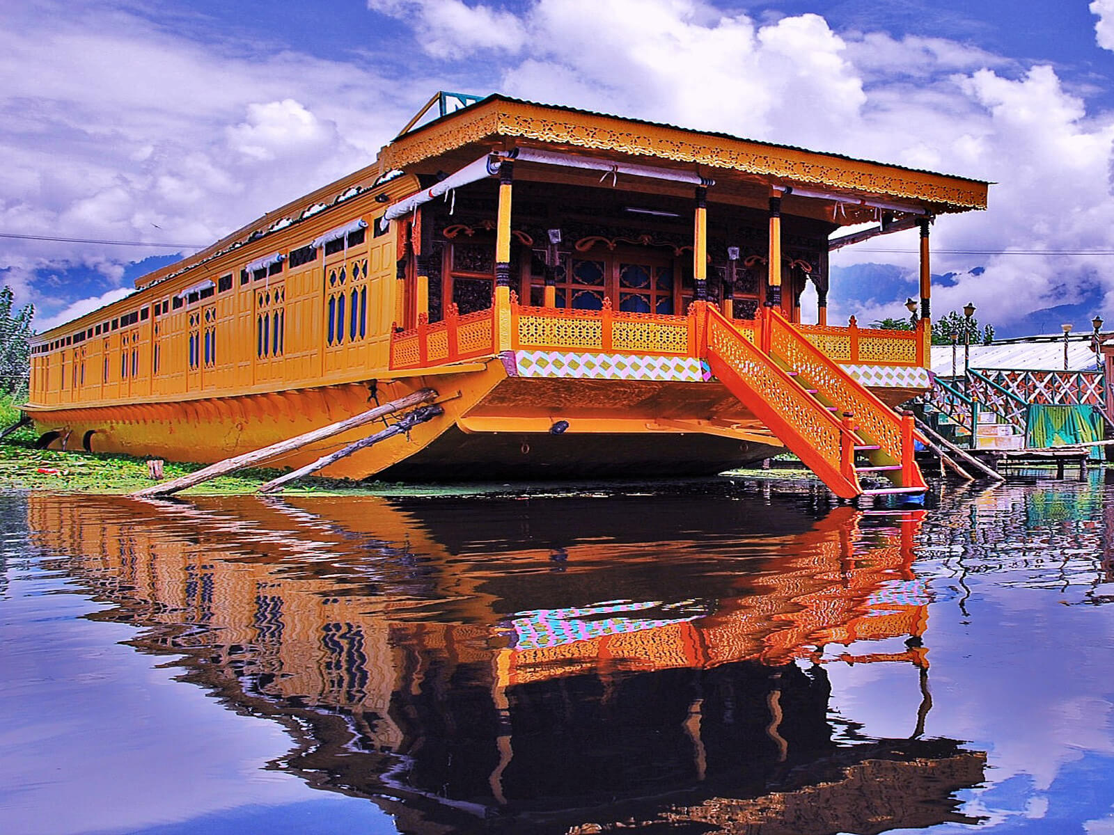 kashmir-travelco-tour-packages-1