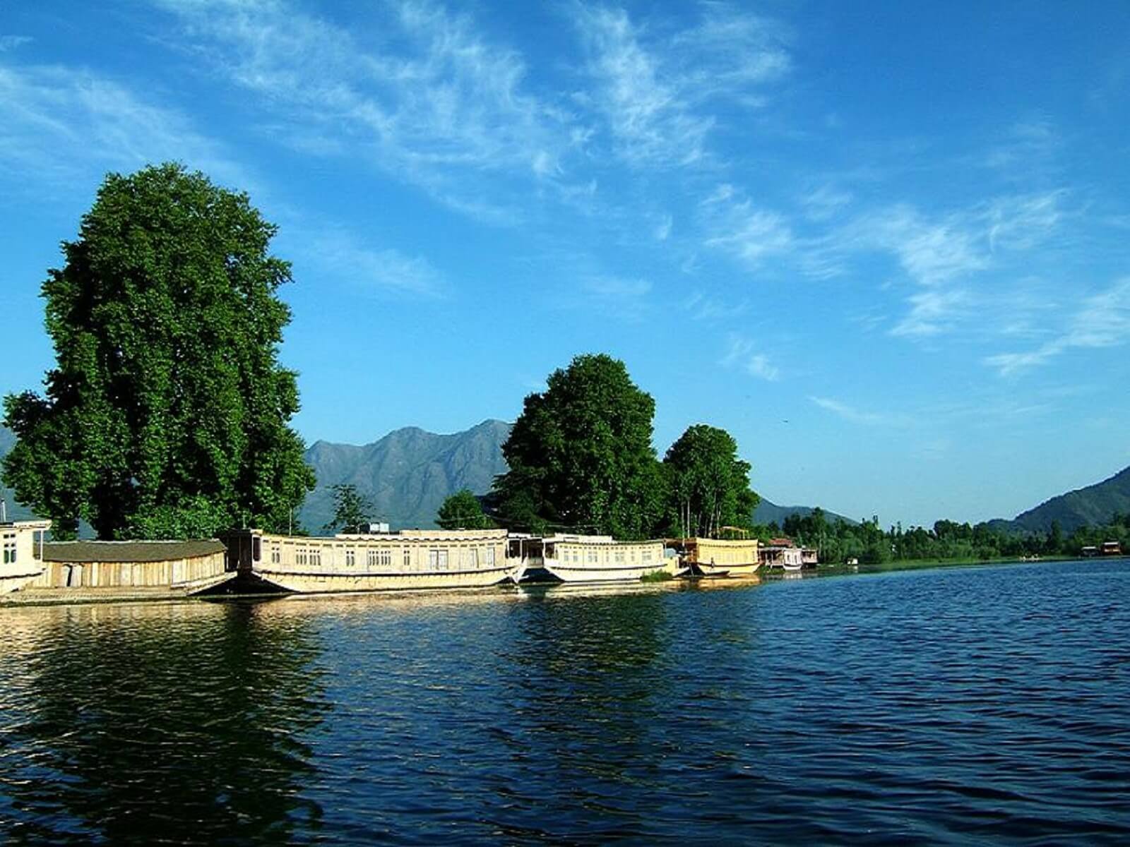 kashmir-travelco-tour-packages-4